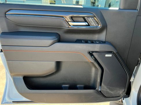 Certified 2025 GMC Sierra 2500 AT4 image 15