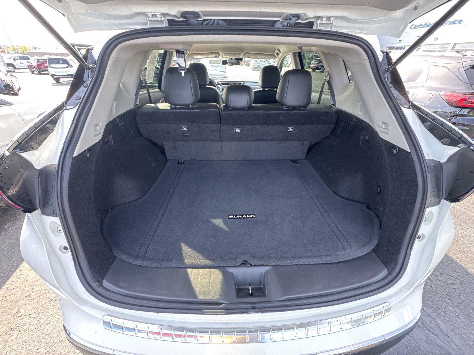 Used 2024 Nissan Murano SV FWD image 10