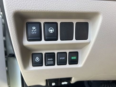 Used 2022 Nissan Rogue Sport SL w/ Premium Package image 10