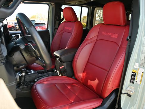 Used 2024 Jeep Wrangler Rubicon 392 image 7