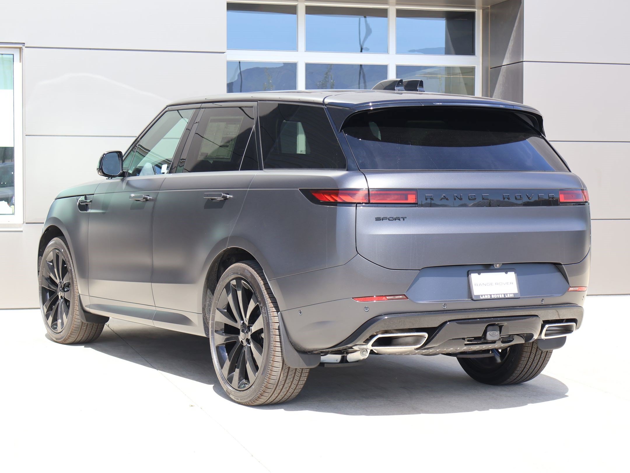 New 2026 Land Rover Range Rover Sport Dynamic SE AWD/4WD image 8