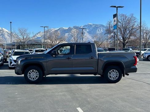 Used 2022 Toyota Tundra SR5 image 6