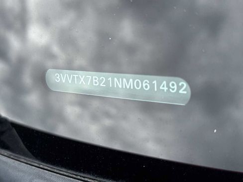 Used 2022 Volkswagen Taos SE image 36