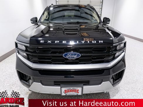 Used 2025 Ford Expedition Platinum w/ Platinum Ultimate Package AWD/4WD image 7