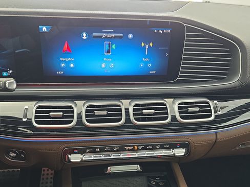 Used 2024 Mercedes-Benz GLE 53 AMG 4MATIC Coupe image 20