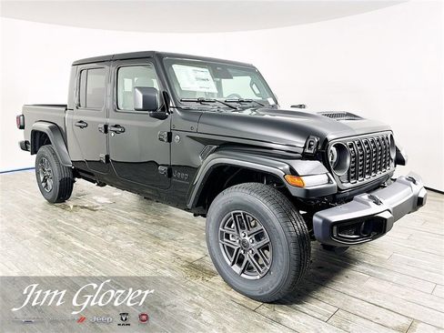 New 2026 Jeep Gladiator Sport image 1