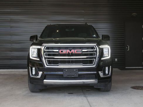 Used 2023 GMC Yukon SLT w/ SLT Luxury Package RWD image 10