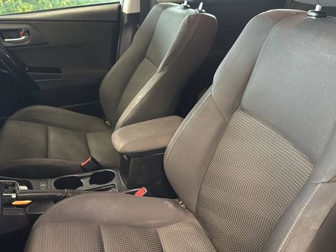 Used 2018 Toyota Corolla iM FWD image 12