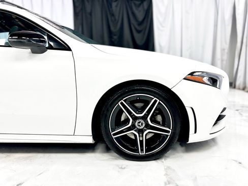 Used 2022 Mercedes-Benz A 220 4MATIC image 13