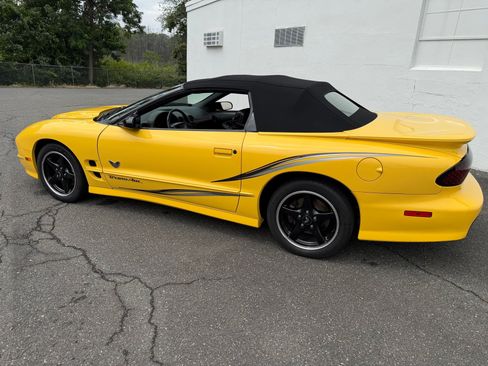 Used 2002 Pontiac Firebird Trans Am RWD image 27