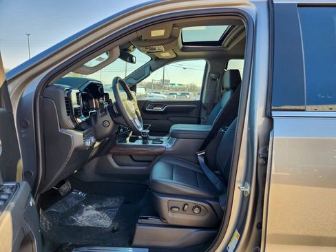 New 2026 GMC Sierra 1500 SLT w/ SLT Premium Plus Package image 7