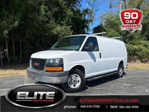 Used 2017 GMC Savana 2500 RWD image 1