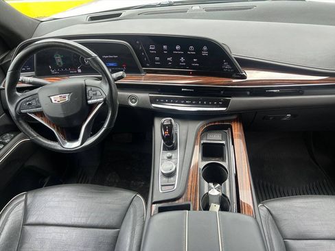 Used 2021 Cadillac Escalade ESV Premium Luxury w/ Performance Package AWD/4WD image 11