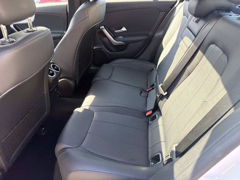 Used 2025 Mercedes-Benz CLA 250 image 10