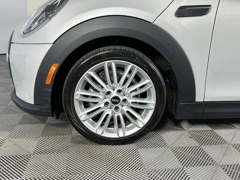 Used 2022 MINI Cooper 2-Door Hardtop FWD image 8