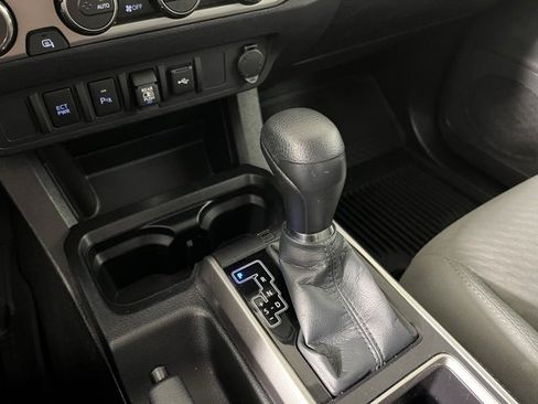 Used 2023 Toyota Tacoma SR5 image 33
