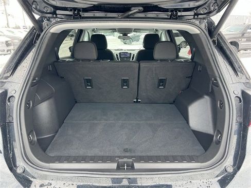 Used 2021 Chevrolet Equinox LT image 24