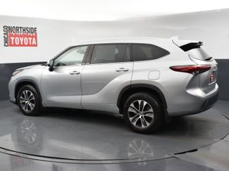 Used 2022 Toyota Highlander XLE video 2
