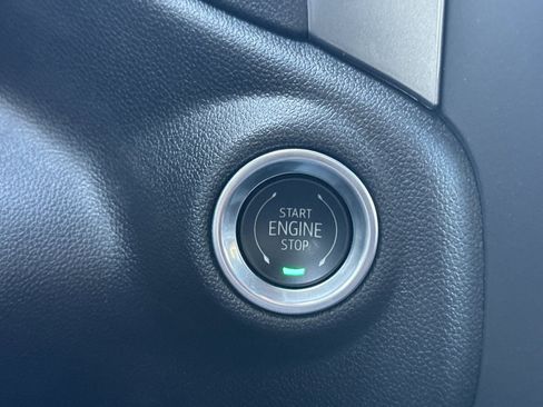 New 2024 GMC Sierra 2500 Pro w/ Convenience Package image 21