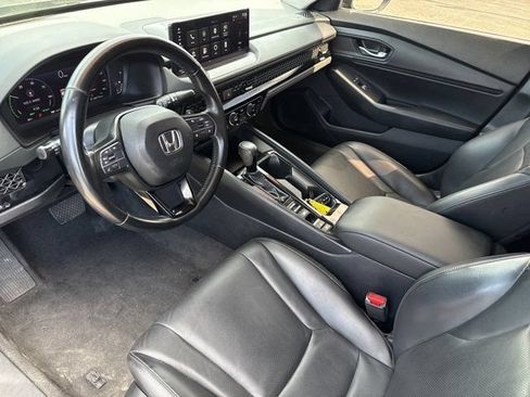 Used 2024 Honda Accord EX-L image 11