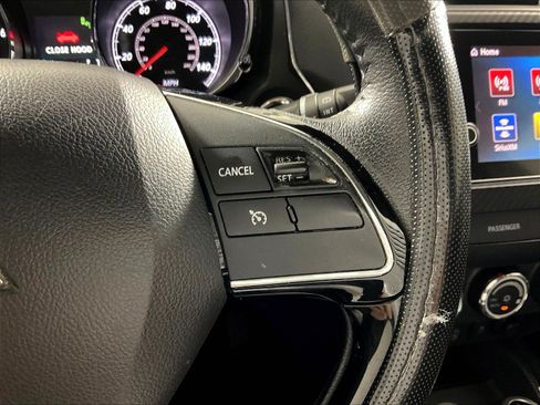 Used 2019 Mitsubishi Outlander Sport SE FWD image 11
