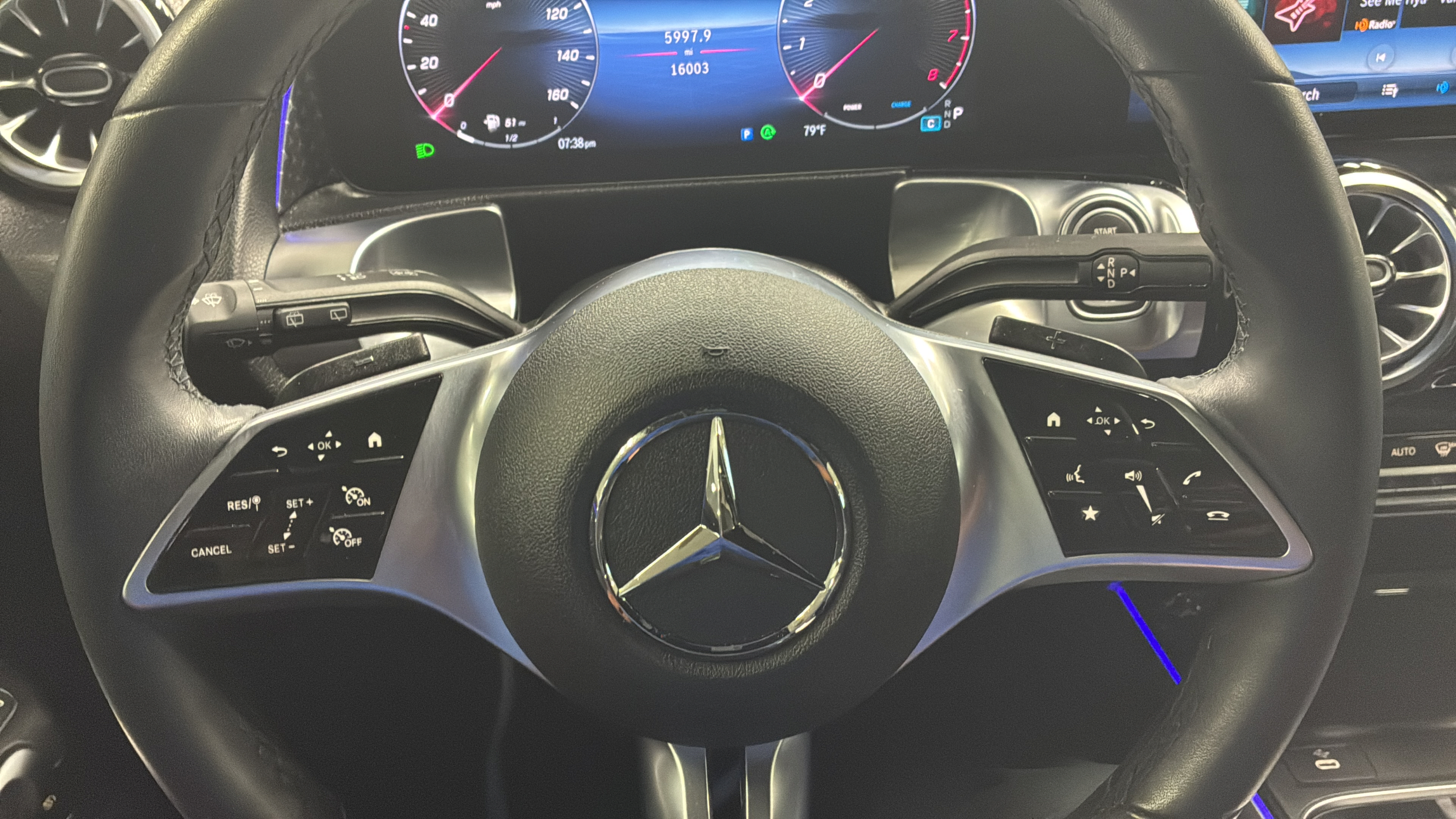 Certified 2024 Mercedes-Benz GLB 250 image 10