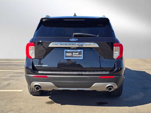 Used 2023 Ford Explorer Limited w/ Equipment Group 301A image 6