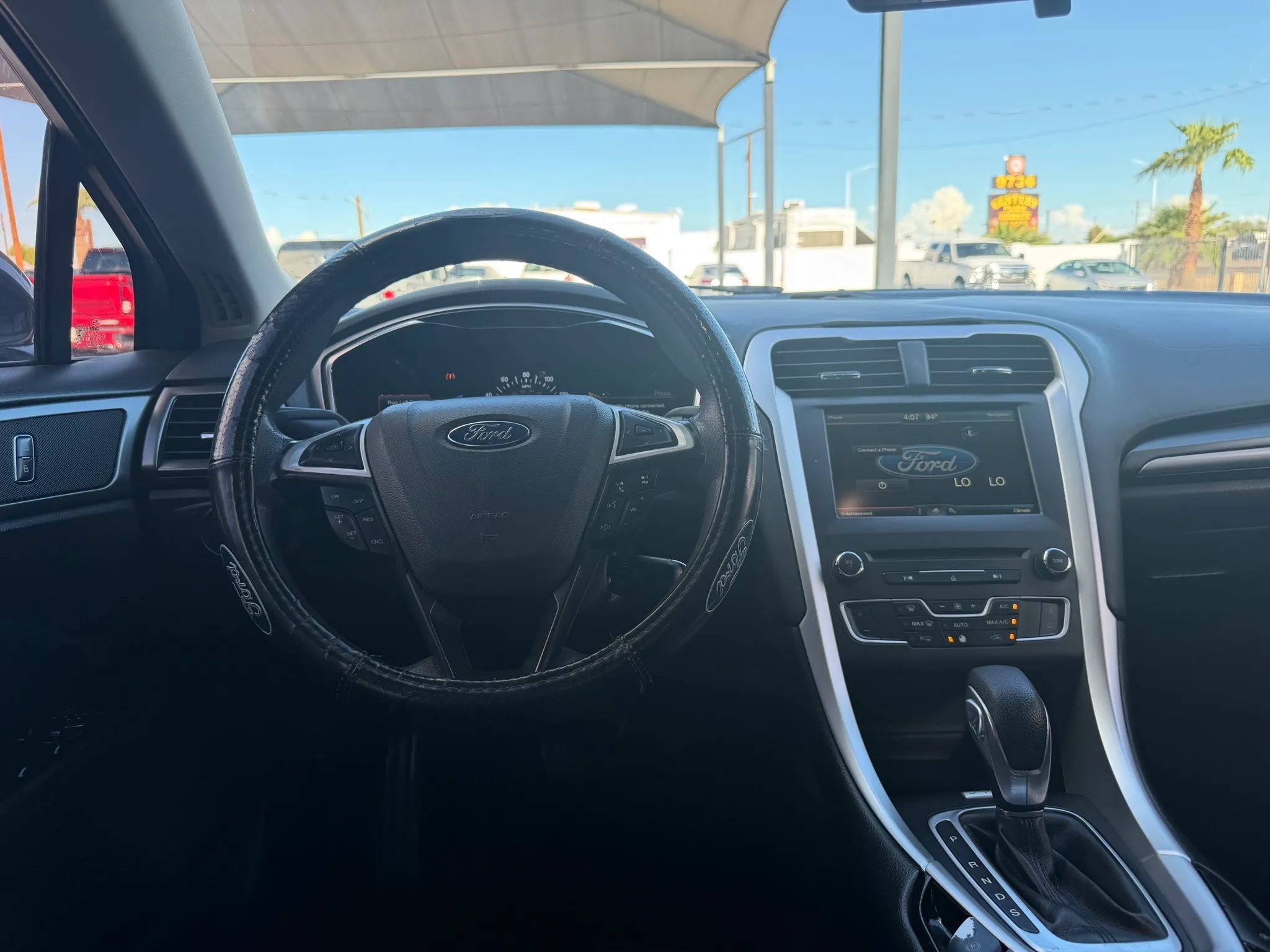 Used 2016 Ford Fusion SE FWD image 20