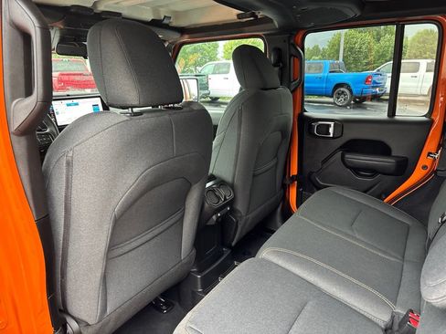 Used 2025 Jeep Wrangler Unlimited Sport S 4xe AWD/4WD image 23