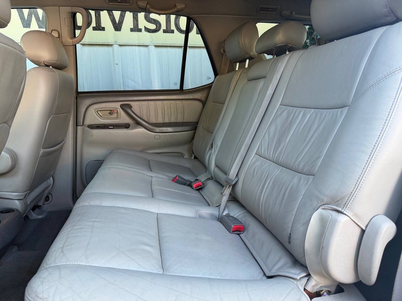 Used 2003 Toyota Sequoia Limited RWD image 20
