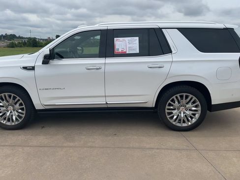 Used 2023 GMC Yukon Denali w/ Denali Reserve Package AWD/4WD image 6