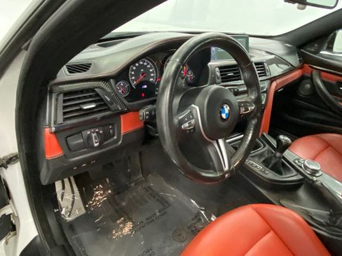 Used 2015 BMW M4 Coupe w/ Executive Package RWD image 25