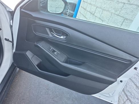 Used 2023 Honda Accord Sport image 22