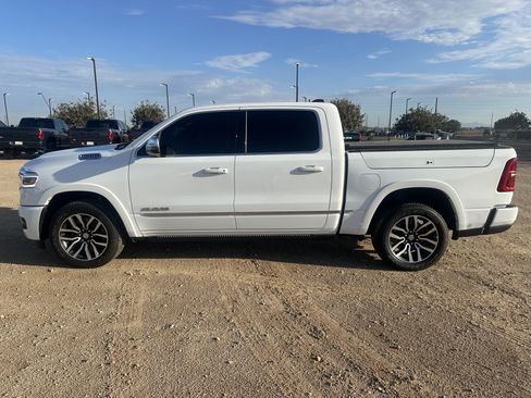 Used 2025 RAM 1500 Limited AWD/4WD image 2