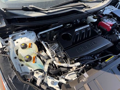 Used 2023 Nissan Rogue SV image 39