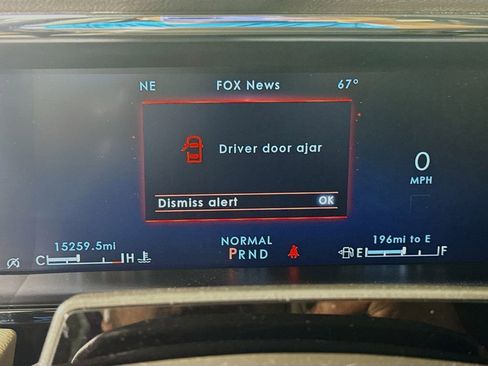 Used 2024 Lincoln Navigator Premiere image 12