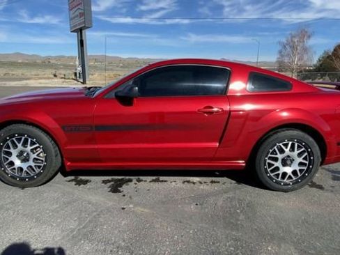 Used 2008 Ford Mustang GT image 5