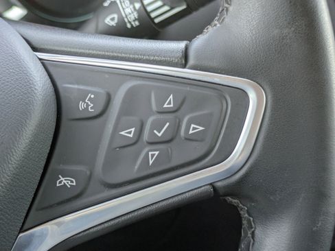 Used 2023 Chevrolet Equinox LT image 18