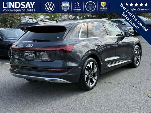 Used 2022 Audi e-tron Premium image 7