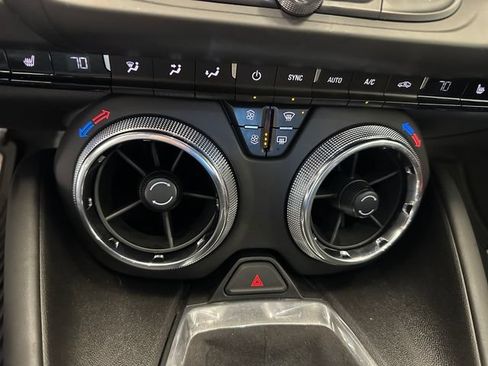 Used 2016 Chevrolet Camaro SS RWD image 36