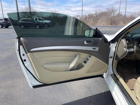 Used 2009 INFINITI G37 x Coupe w/ Premium Pkg image 22