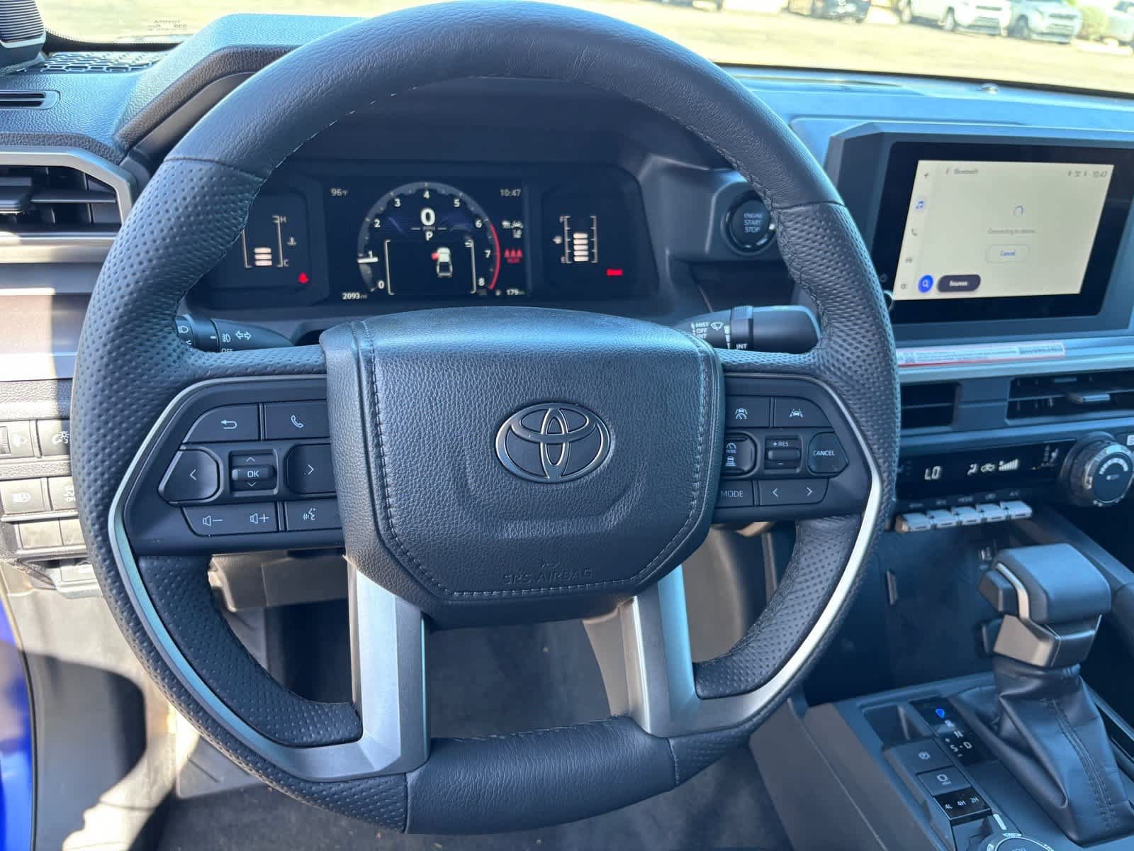 Used 2025 Toyota Tacoma SR5 AWD/4WD image 16