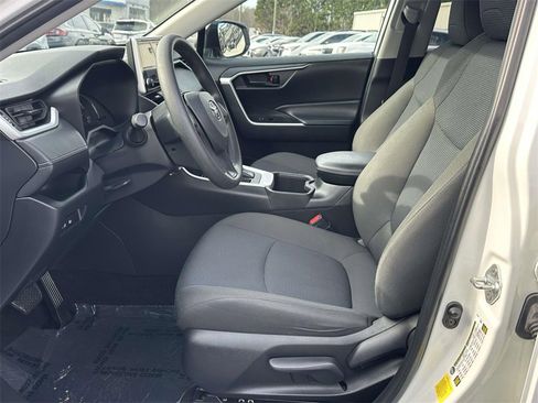 Used 2024 Toyota RAV4 LE image 4