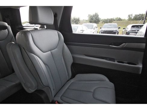 Certified 2025 Hyundai Palisade SEL AWD/4WD image 14