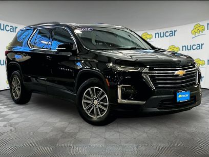 Used 2022 Chevrolet Traverse LT