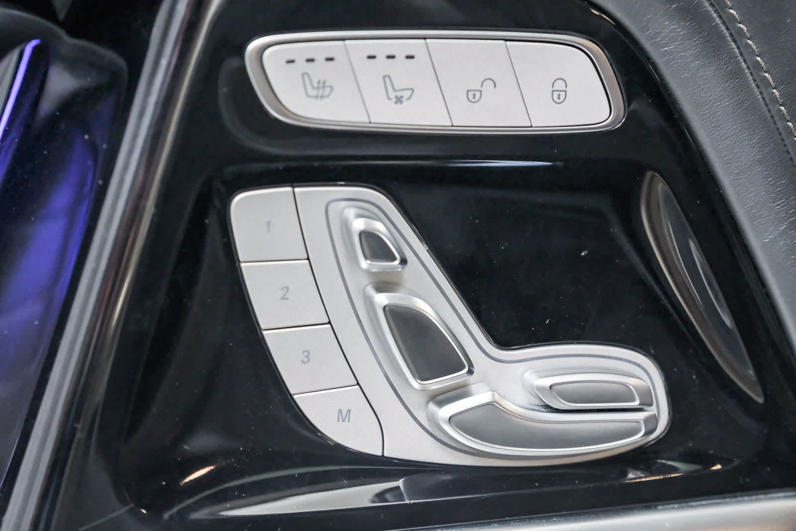Used 2023 Mercedes-Benz G 550 image 29