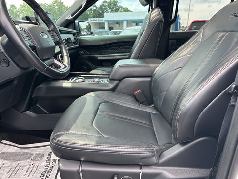 Used 2023 Ford Expedition Platinum AWD/4WD image 10
