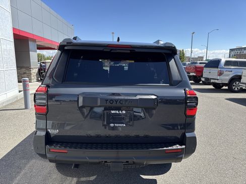 Used 2026 Toyota 4Runner TRD Off-Road Premium AWD/4WD image 7