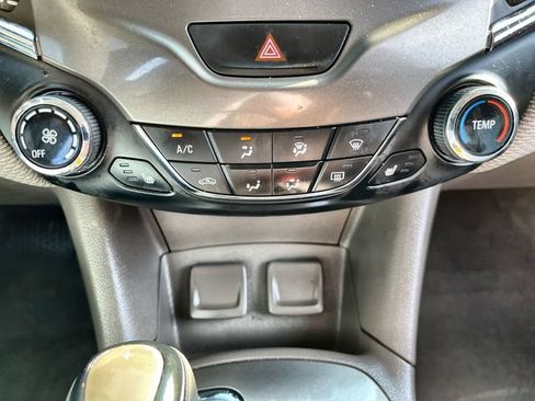 Used 2016 Chevrolet Cruze LT w/ Convenience Package FWD image 17