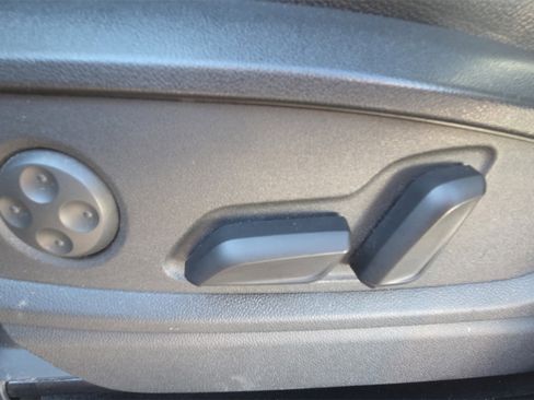 Used 2019 Audi SQ5 Prestige w/ Prestige Package image 34